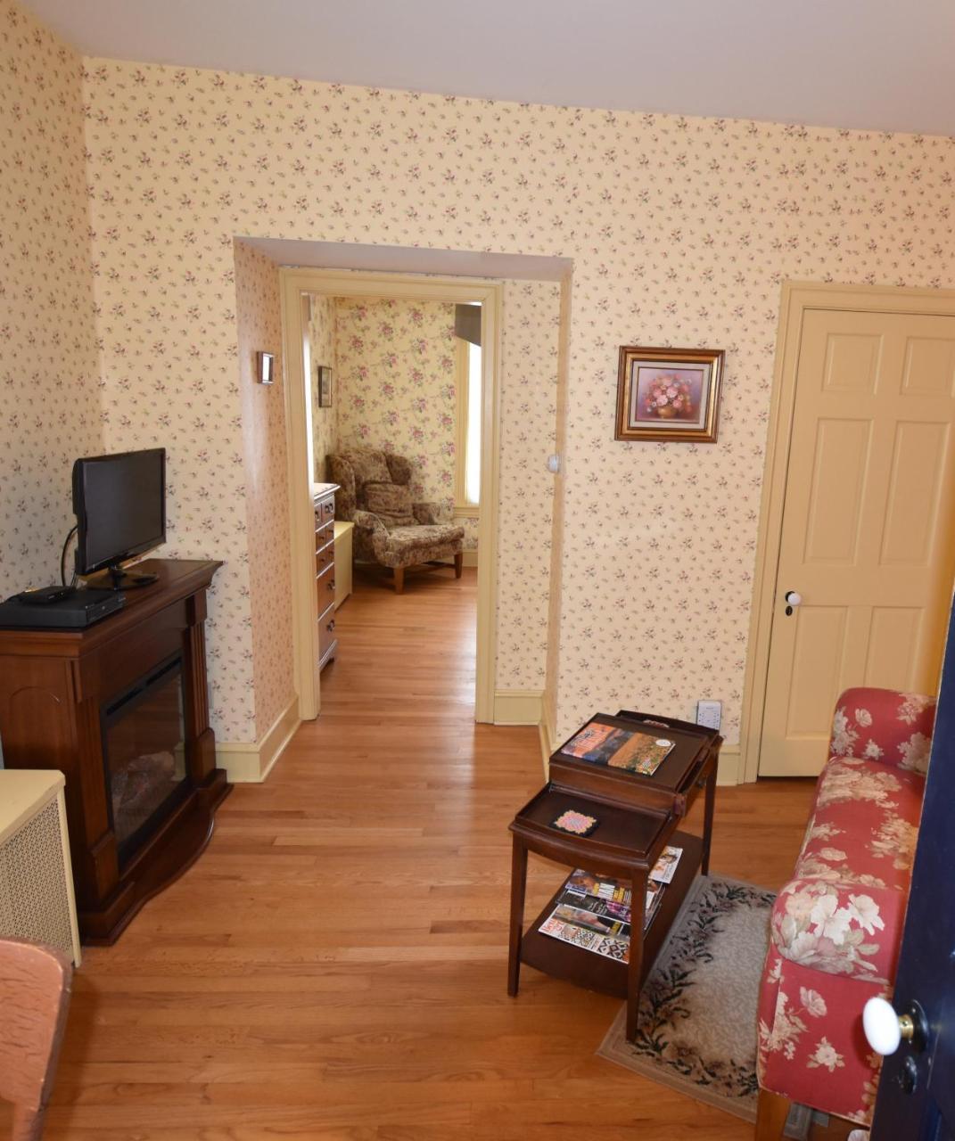 Apple Bin Inn Willow Street Екстериор снимка